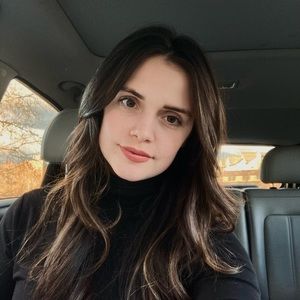 Meet your Posher, Evelyn